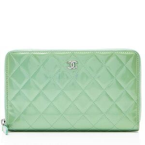 Chanel Patent Leather CC Organizer Wallet